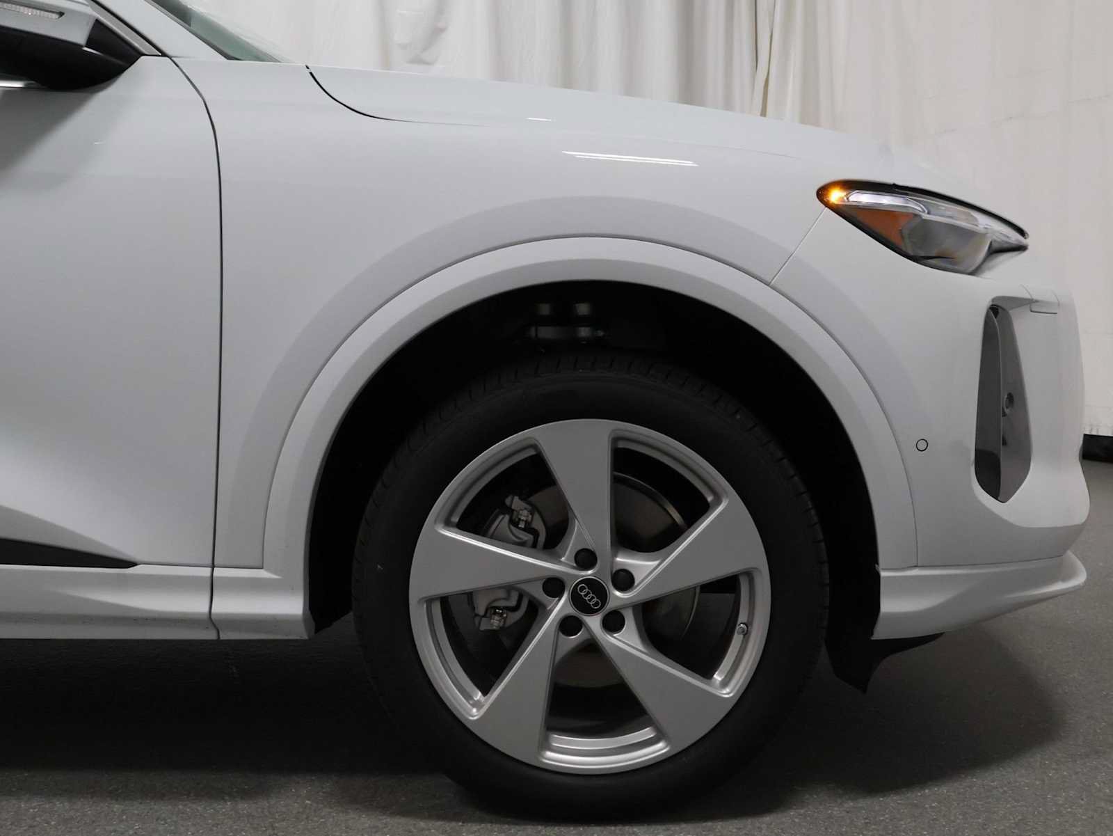New 2026 Audi Q5 Premium AWD/4WD image 11