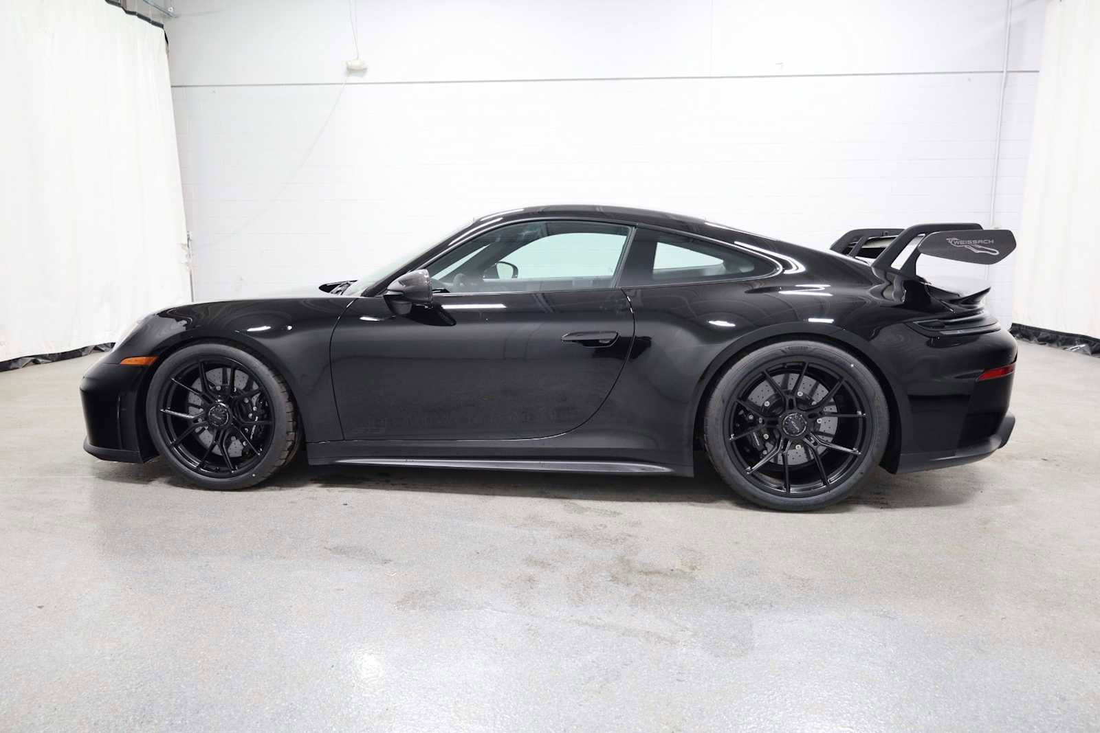 New 2026 Porsche 911 GT3 image 2