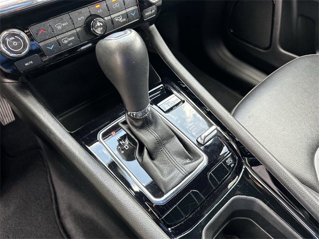 Used 2024 Jeep Compass Limited image 17