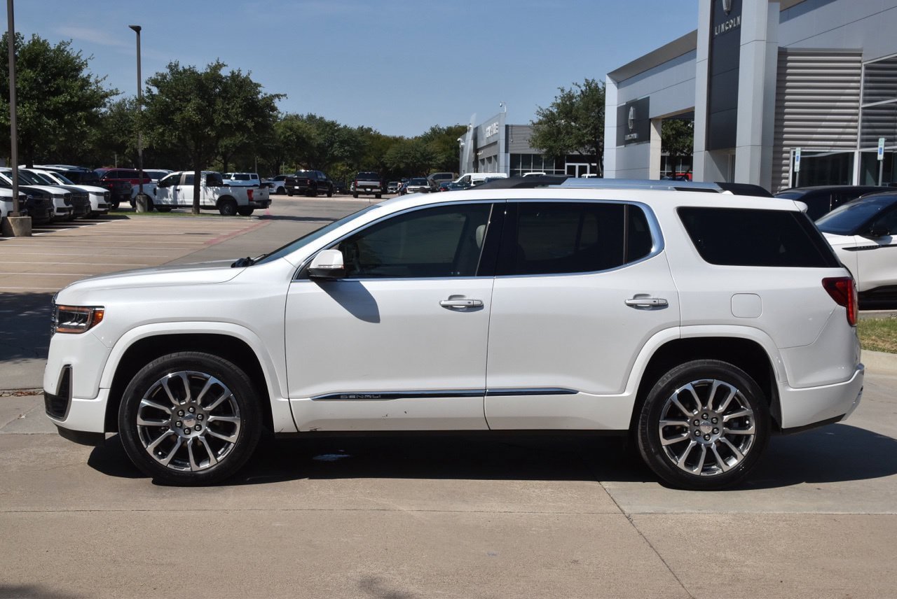 Used 2023 GMC Acadia Denali w/ Denali Ultimate Package FWD image 12
