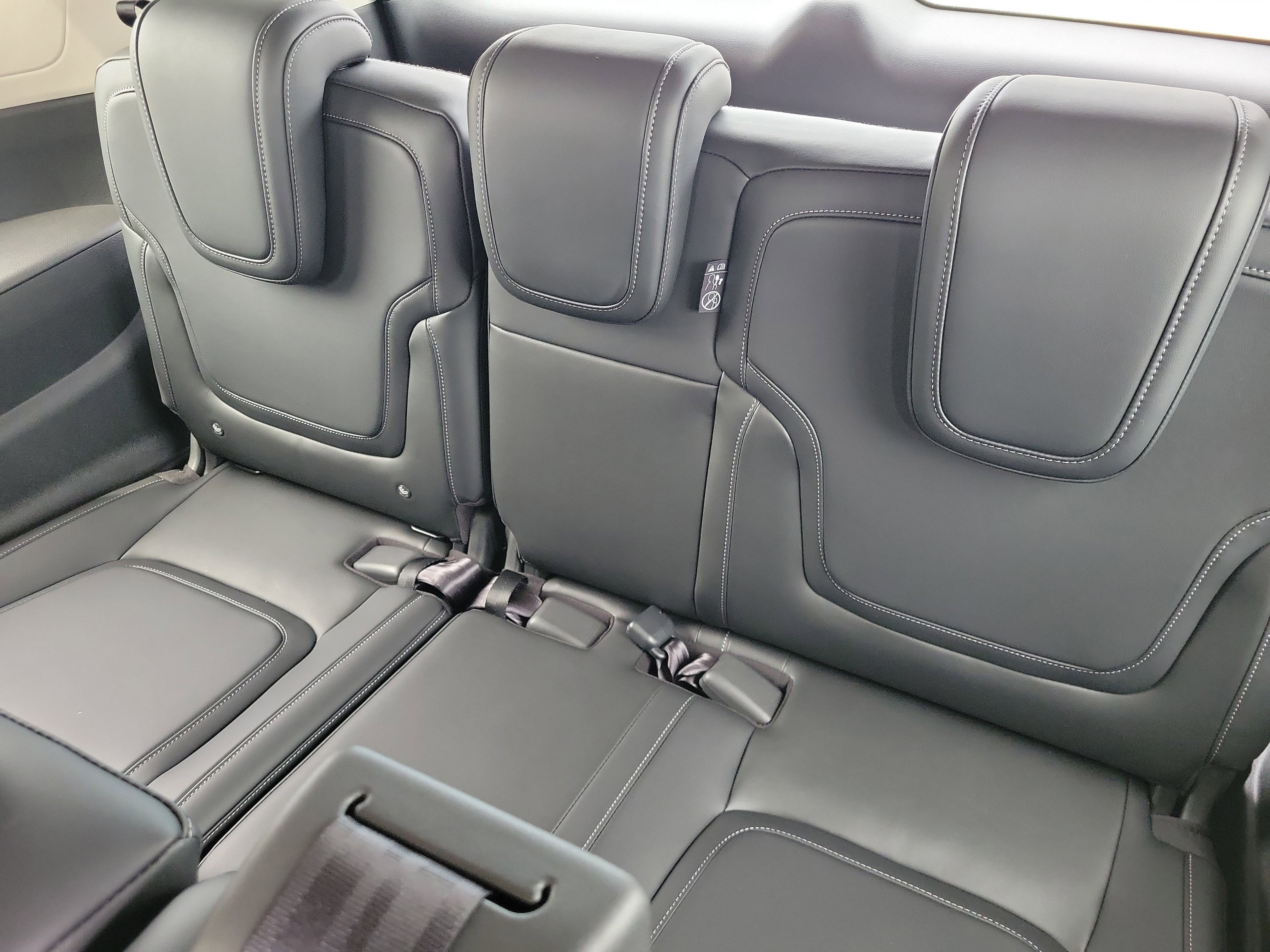 New 2026 Nissan Armada SV image 12