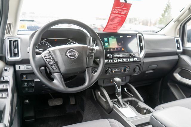 Certified 2025 Nissan Frontier SV image 12