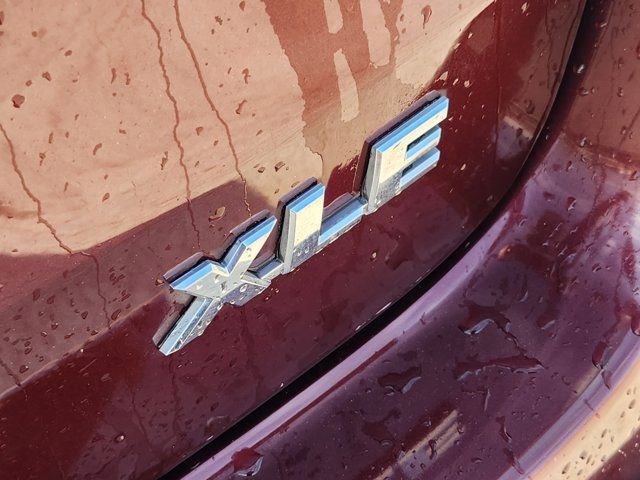 Used 2019 Toyota Highlander XLE image 9