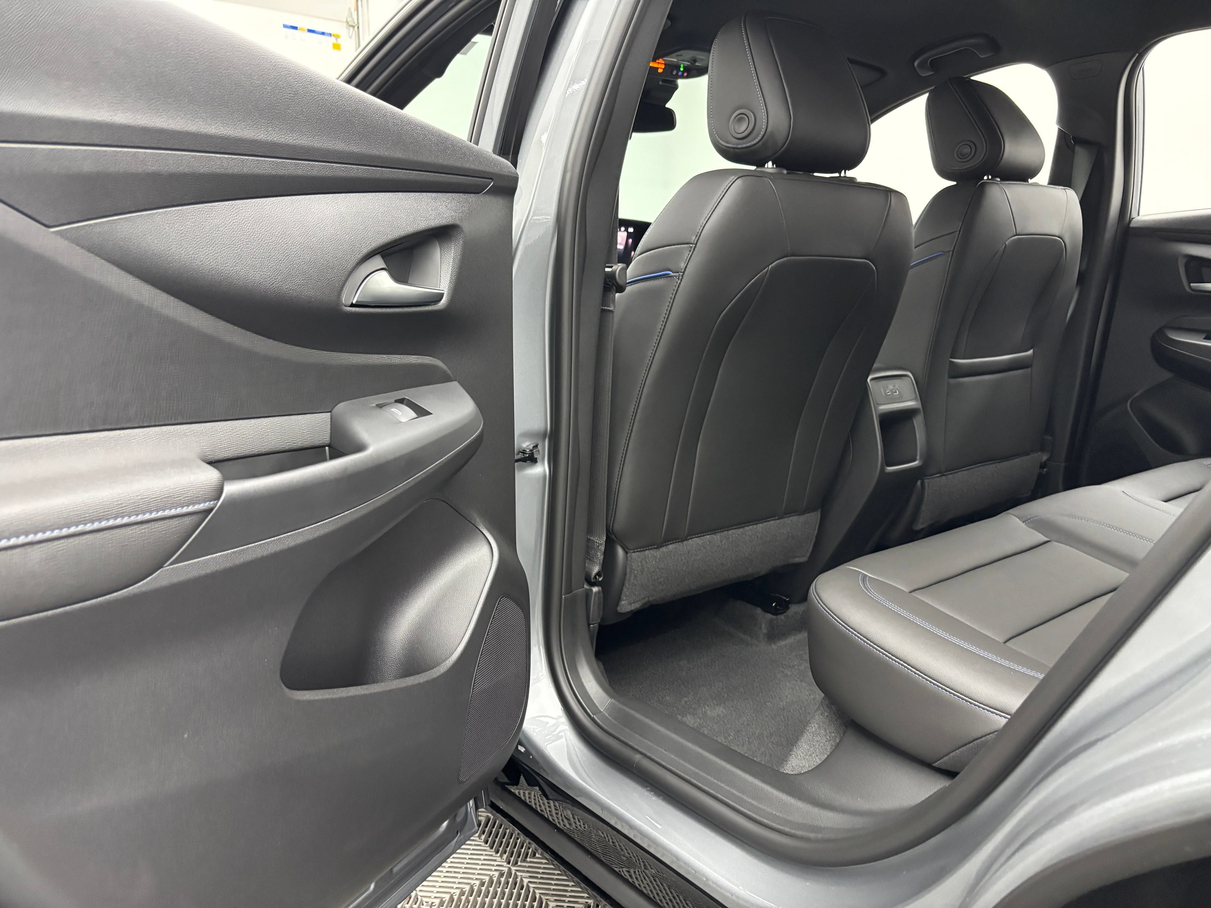 New 2026 Buick Envista Sport Touring w/ Convenience I Package FWD image 34