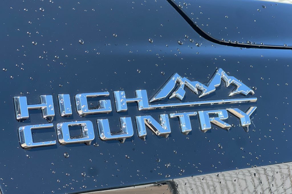 New 2026 Chevrolet Tahoe High Country AWD/4WD image 24