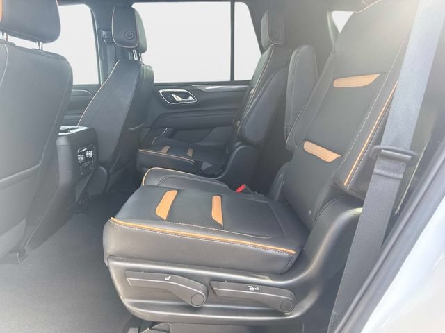 Used 2023 GMC Yukon AT4 w/ AT4 Premium Plus Package AWD/4WD image 12