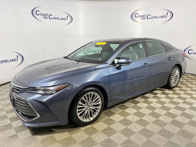 Certified 2019 Toyota Avalon Limited w/ Advanced Safety Package FWD image 3