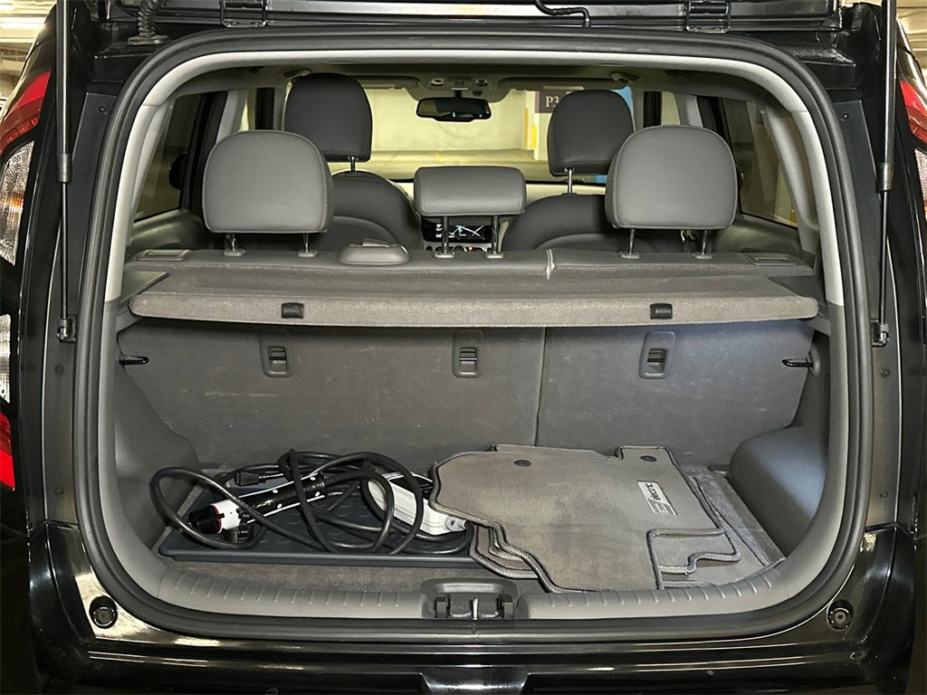 Used 2018 Kia Soul EV + w/ Sun & Fun Package image 6