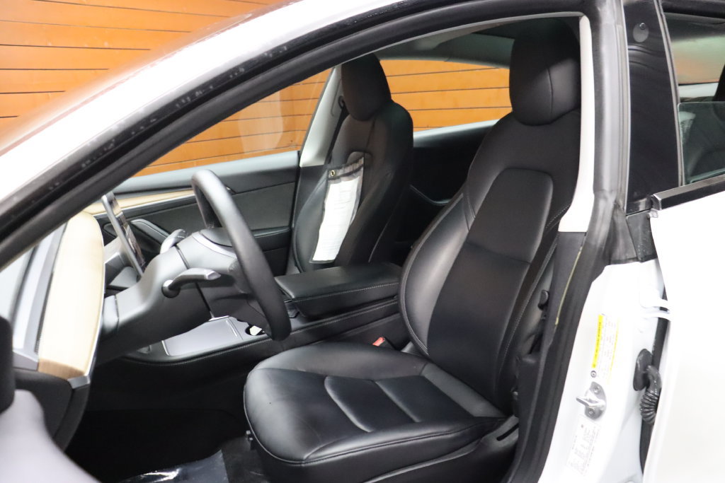 Used 2023 Tesla Model 3 Standard Range RWD image 29