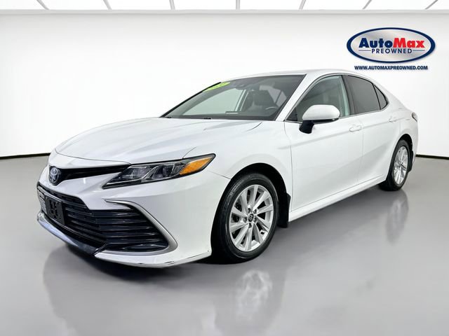 Used 2021 Toyota Camry LE FWD image 4