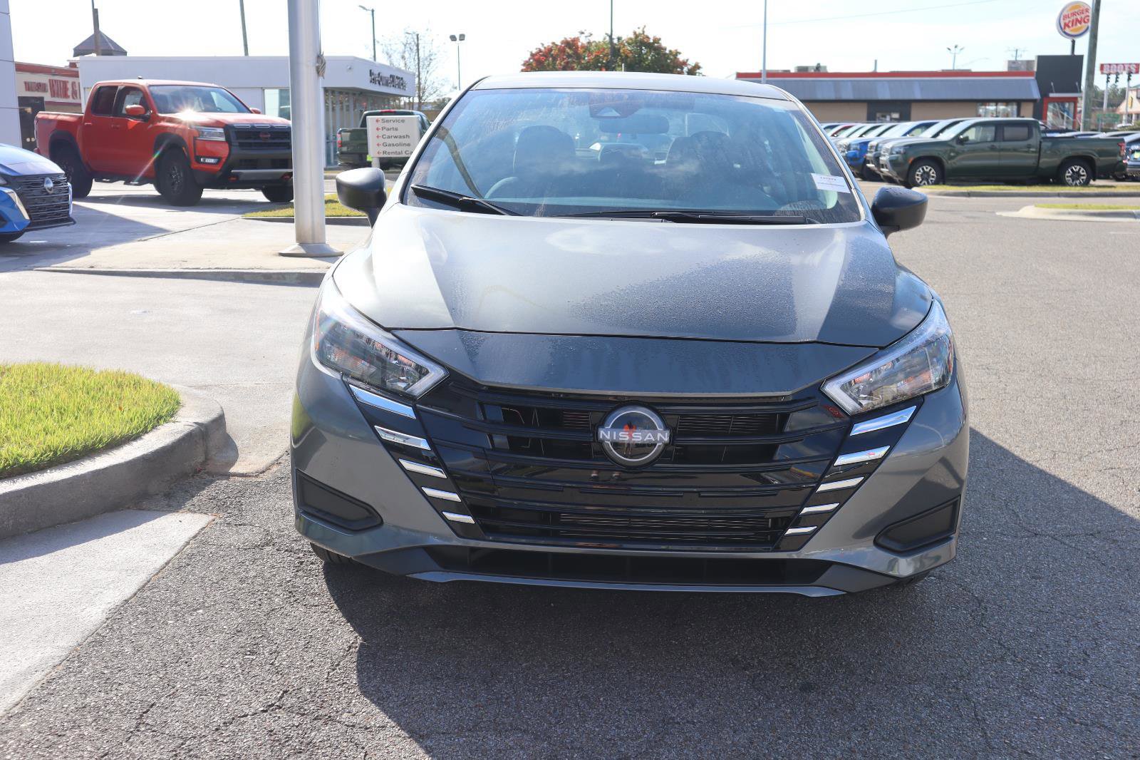 Used 2025 Nissan Versa S w/ Trunk Package image 10