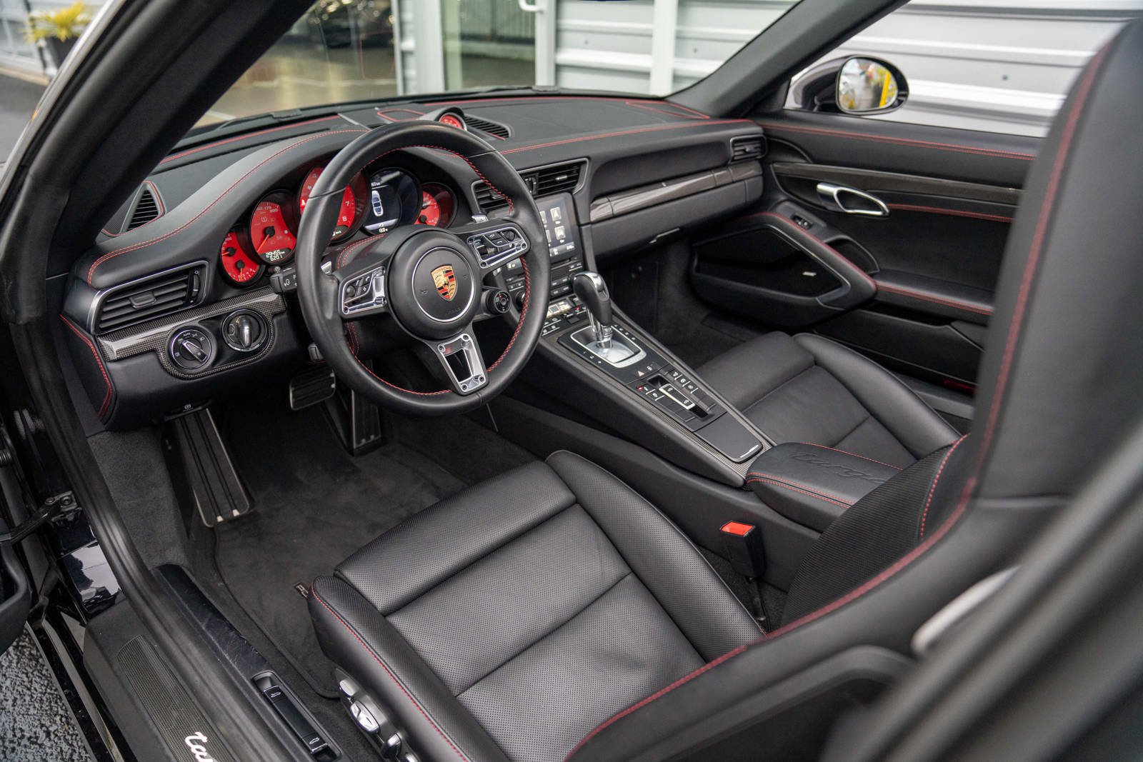 Used 2018 Porsche 911 Targa 4S AWD/4WD image 11