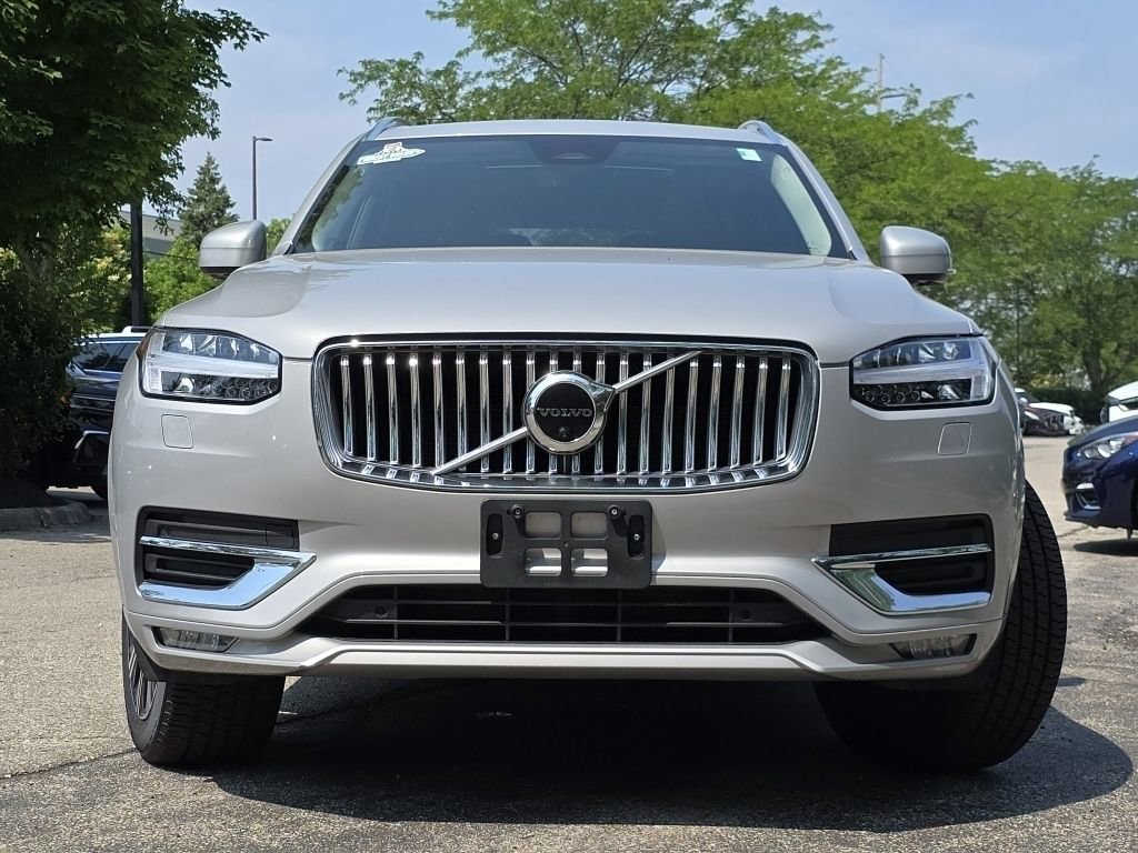 Used 2023 Volvo XC90 B5 Plus image 16