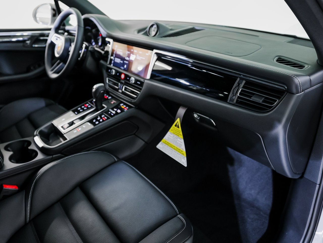 New 2026 Porsche Macan S AWD/4WD image 28