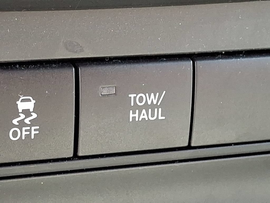 Certified 2017 RAM 1500 Express AWD/4WD image 18