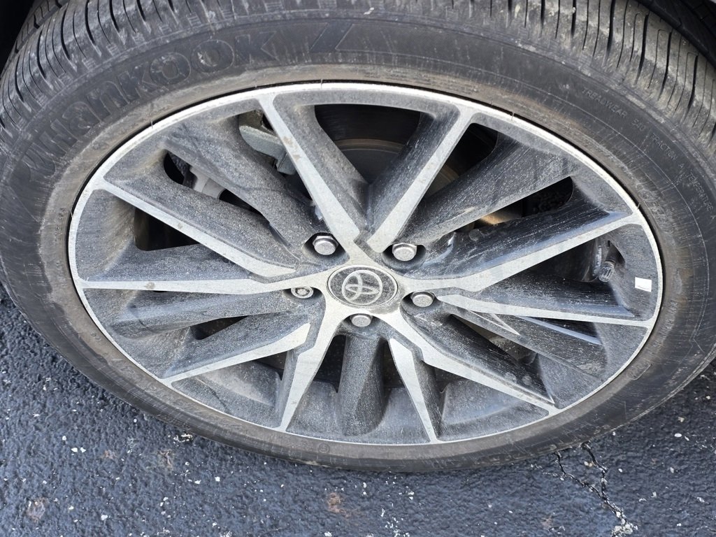 Used 2024 Toyota Camry SE image 23