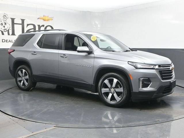 Used 2023 Chevrolet Traverse LT w/ LT Premium Package AWD/4WD image 6