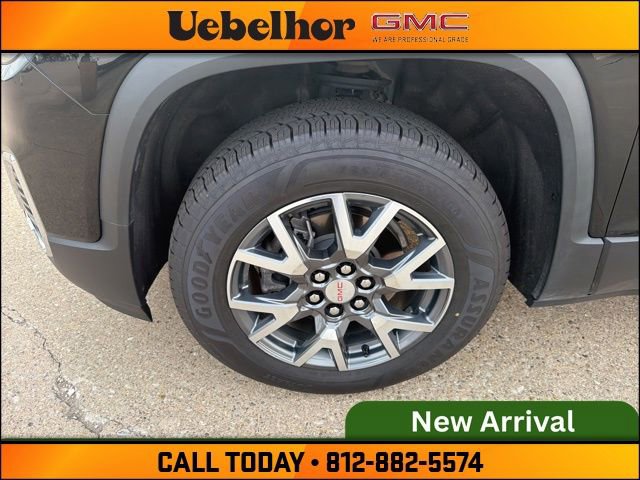 Used 2023 GMC Acadia SLT w/ Preferred Package image 17