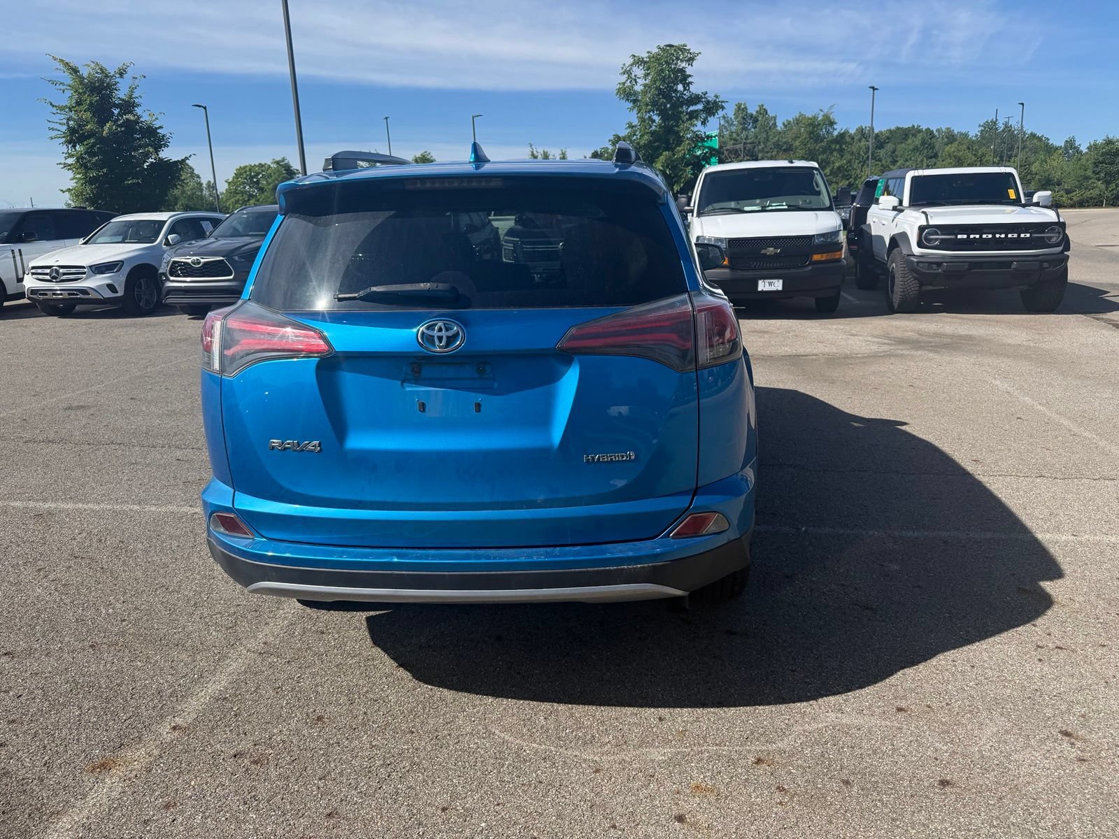 Used 2018 Toyota RAV4 LE AWD/4WD image 6