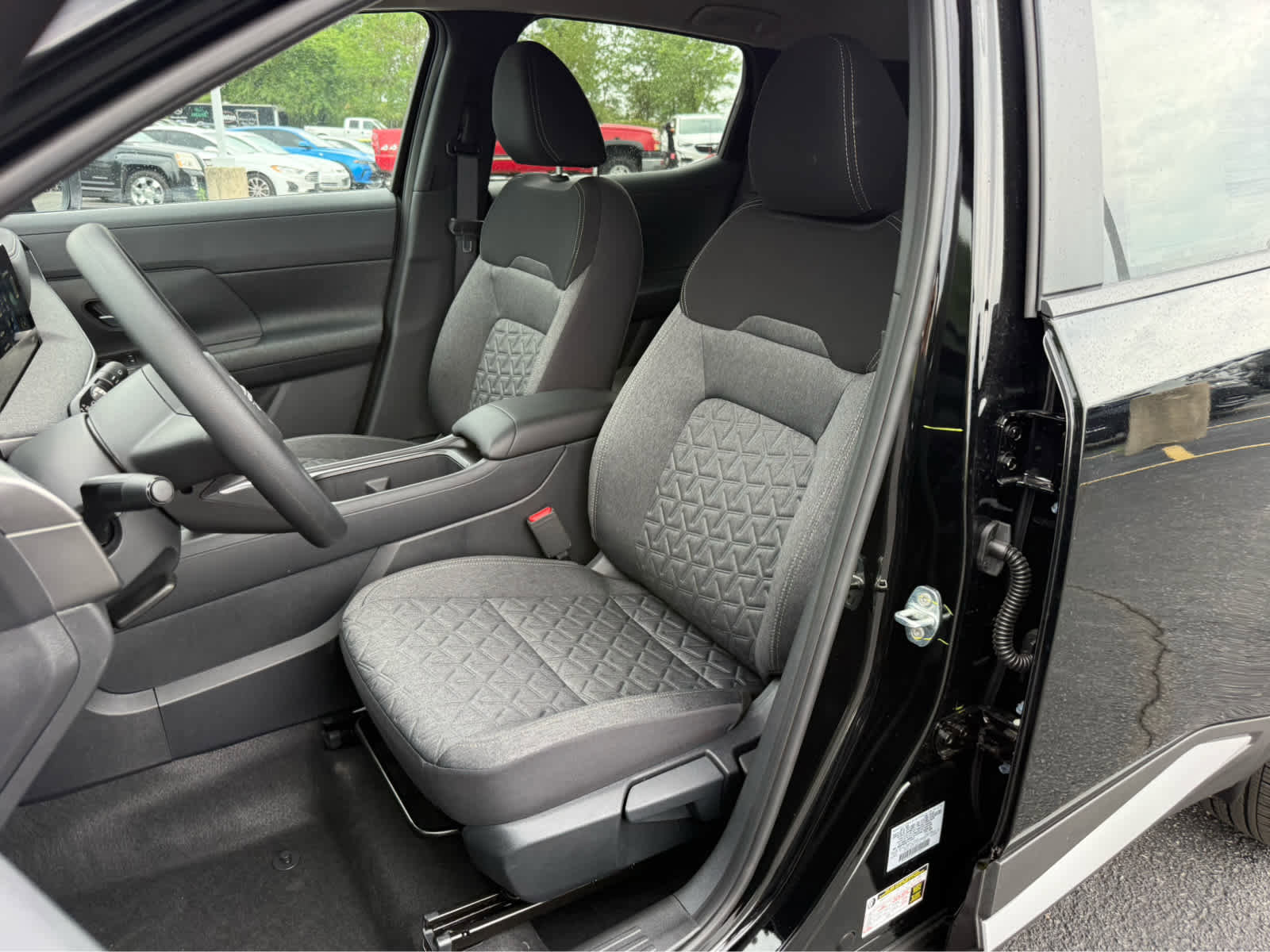 New 2026 Nissan Kicks SV AWD/4WD image 9
