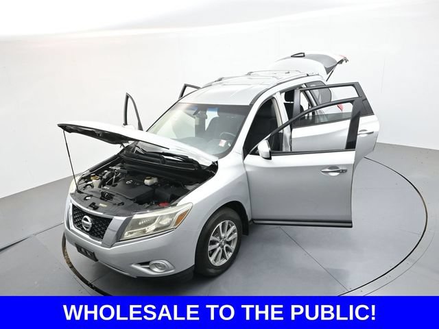 Used 2014 Nissan Pathfinder SV FWD image 46