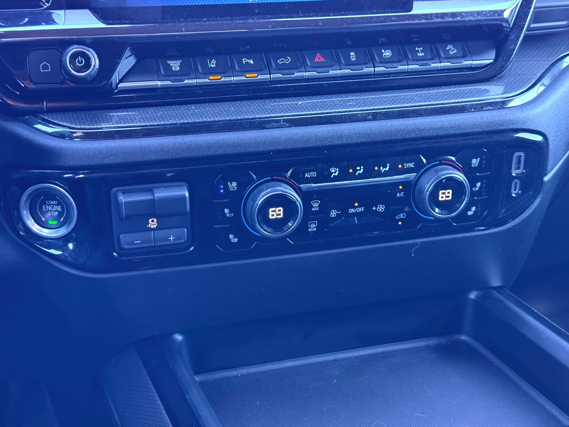 Used 2024 Chevrolet Silverado 2500 ZR2 w/ ZR2 Bison Edition image 32