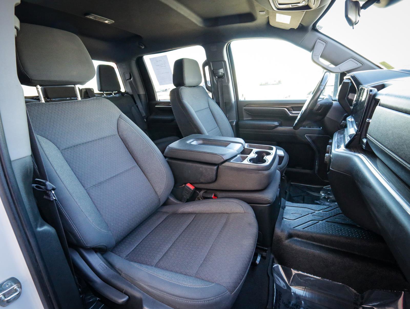 Used 2024 Chevrolet Silverado 2500 LT w/ Convenience Package image 23