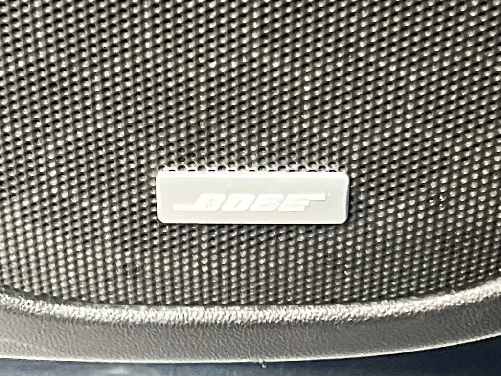 Used 2021 GMC Acadia Denali w/ Denali Technology Package AWD/4WD image 19