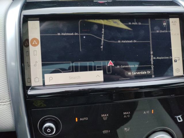 Used 2022 Land Rover Discovery Sport SE R-Dynamic image 17