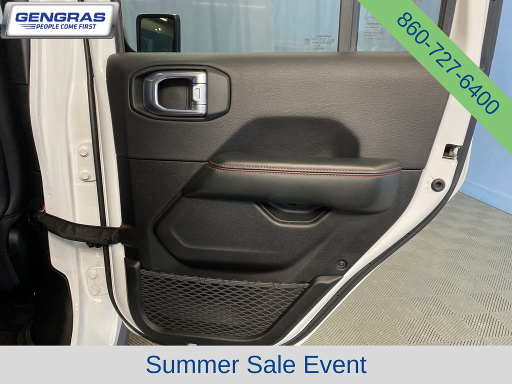 Used 2024 Jeep Gladiator Rubicon AWD/4WD image 39