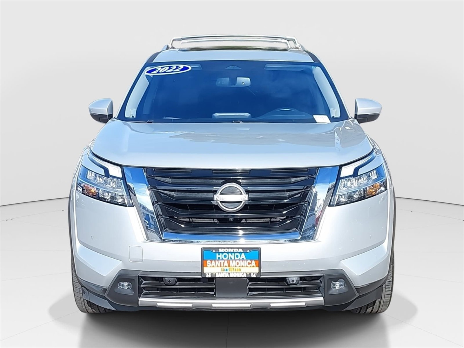 Used 2022 Nissan Pathfinder SL w/ SL Premium Package image 2