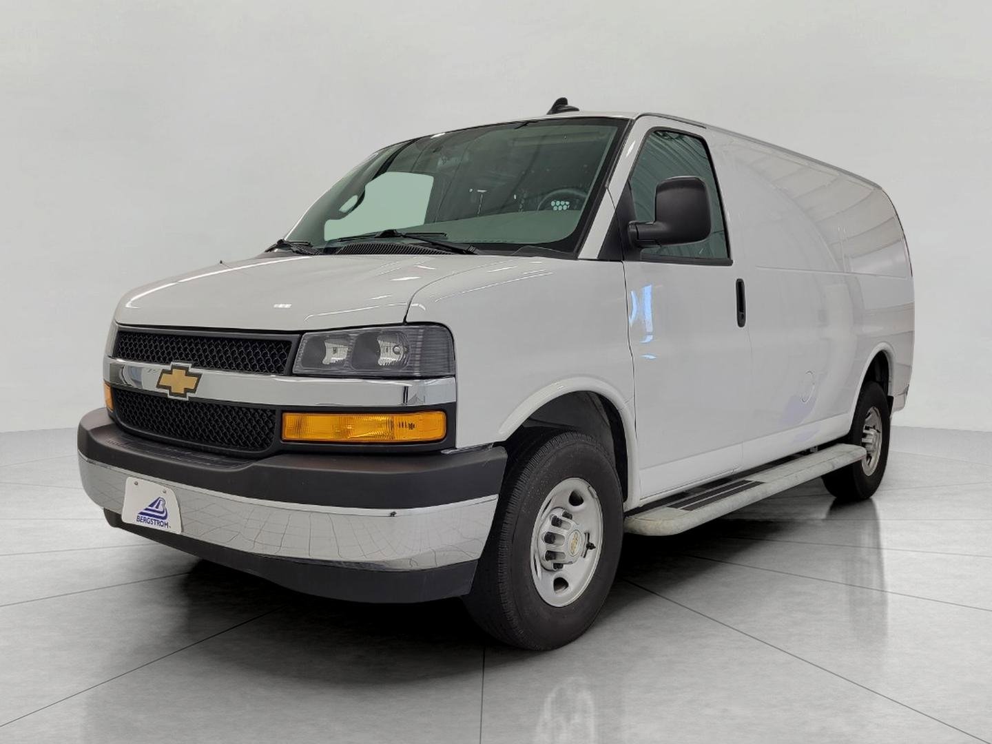 Used 2024 Chevrolet Express 2500 RWD 2500 135 w/ Driver Convenience Package image 13