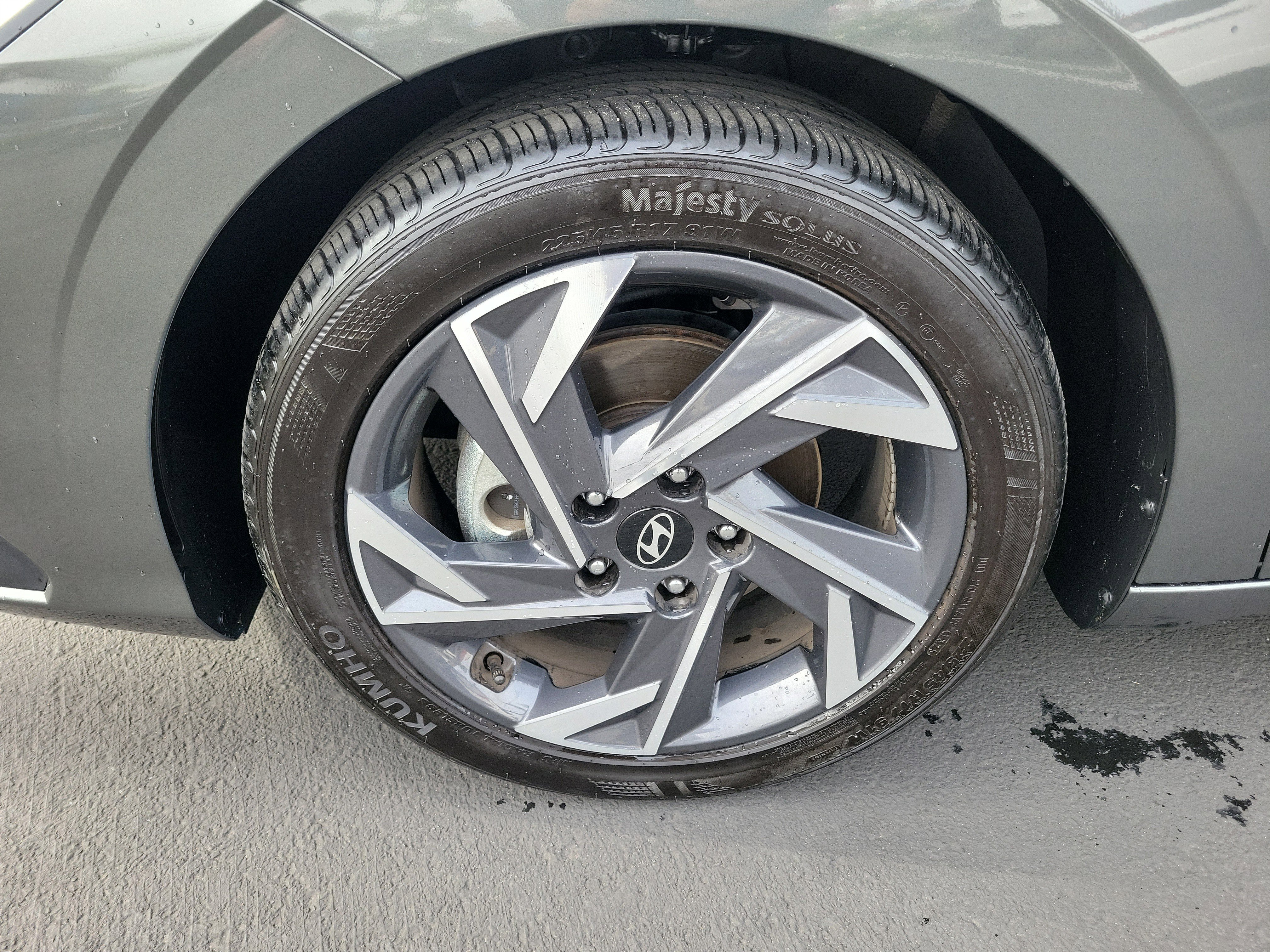 Certified 2025 Hyundai Elantra Sport FWD image 31