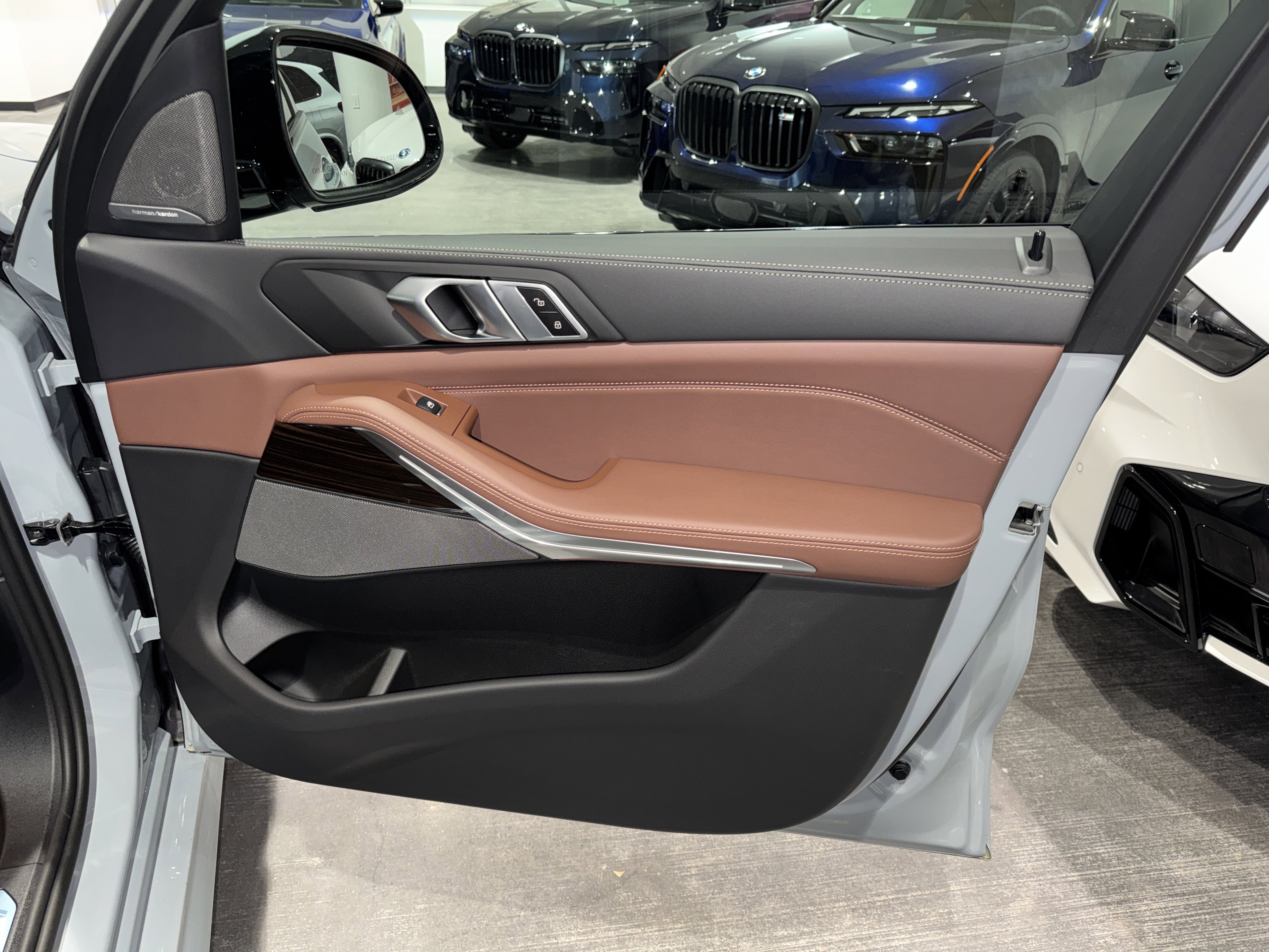 New 2026 BMW X5 xDrive40i w/ M Sport Package image 8