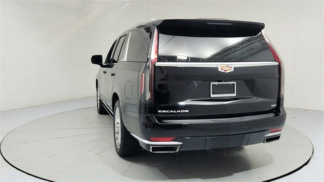 Certified 2023 Cadillac Escalade Premium Luxury w/ Performance Package image 4