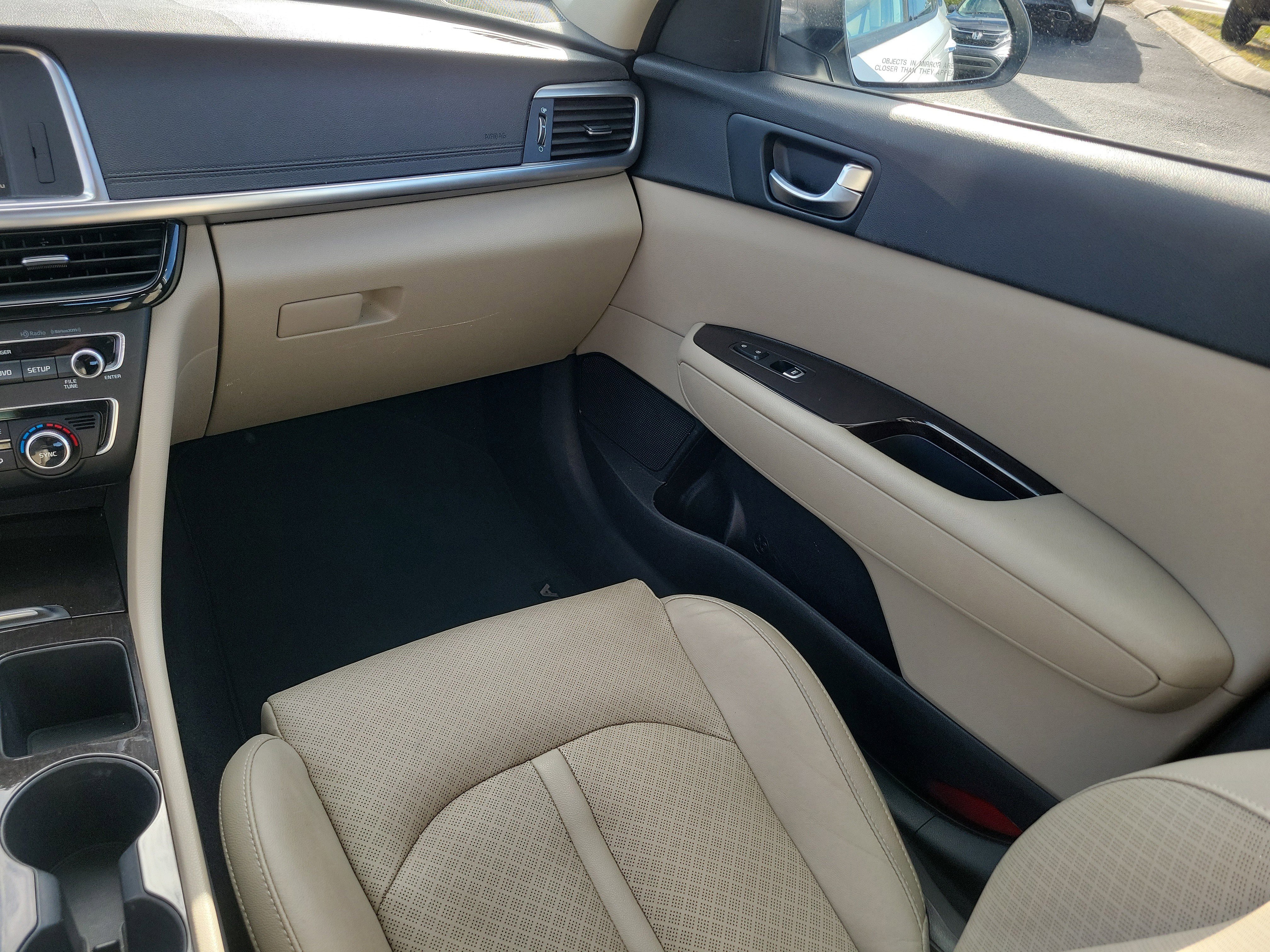 Used 2016 Kia Optima EX w/ Premium Package image 18