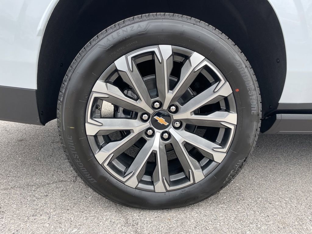 New 2026 Chevrolet Suburban High Country image 59