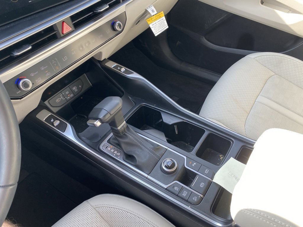 New 2025 Kia Sorento S w/ Panoramic Sunroof Package image 23