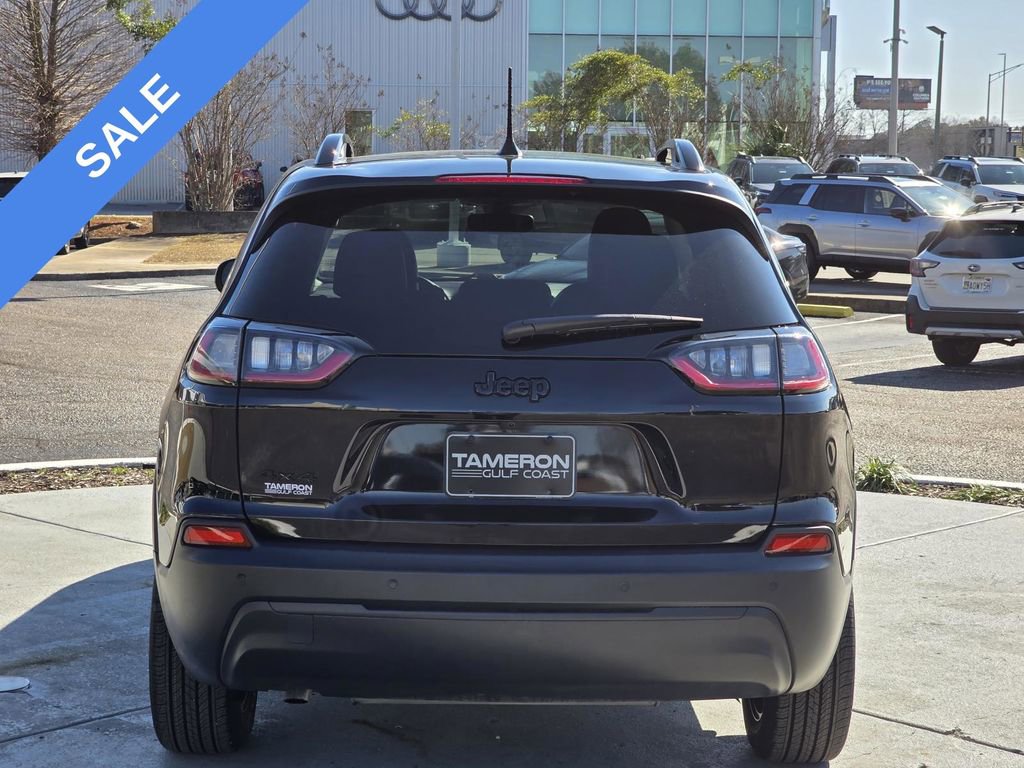 Used 2021 Jeep Cherokee Latitude Plus image 3