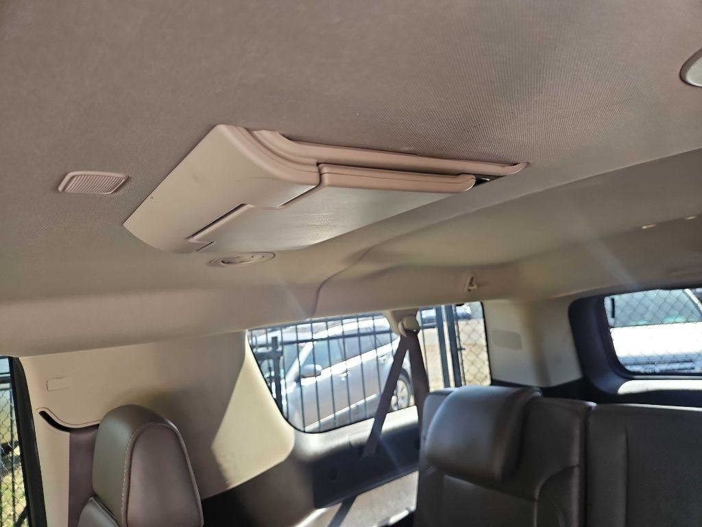 Used 2016 GMC Yukon XL Denali w/ Open Road Package AWD/4WD image 30