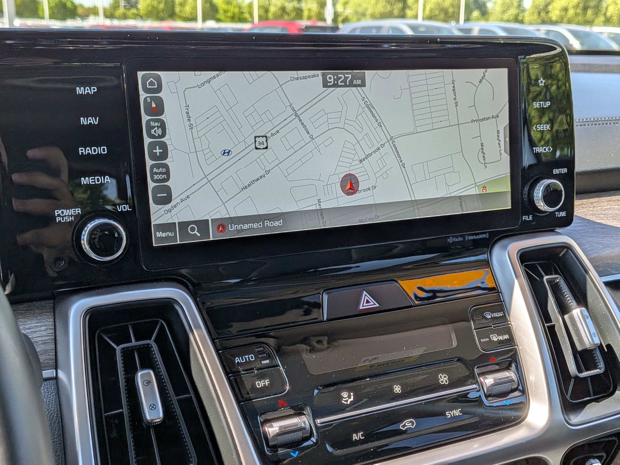 Used 2022 Kia Sorento S w/ Panoramic Sunroof Package AWD/4WD image 18