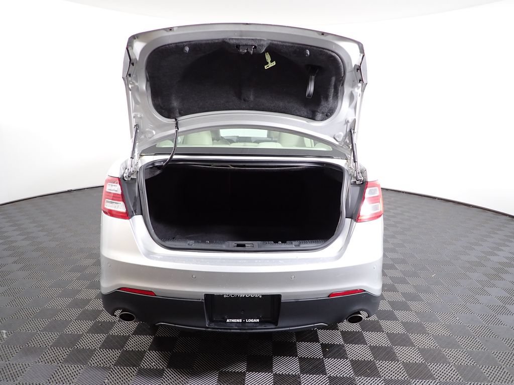 Used 2015 Ford Taurus SEL w/ Equipment Group 201A FWD image 14