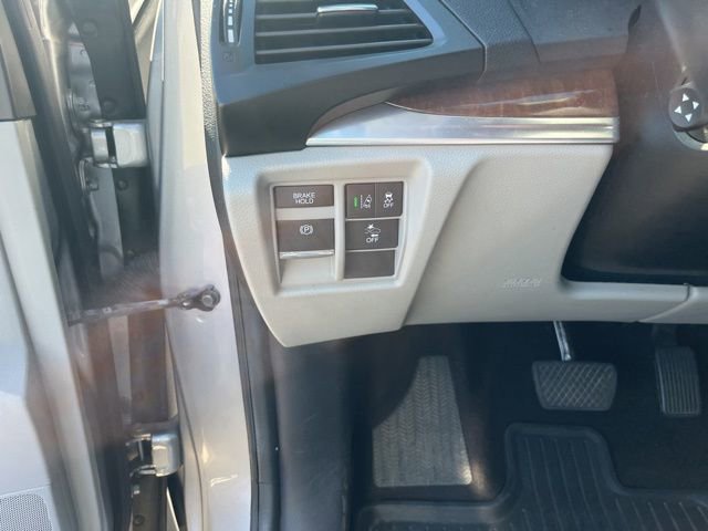 Used 2020 Acura MDX FWD image 29