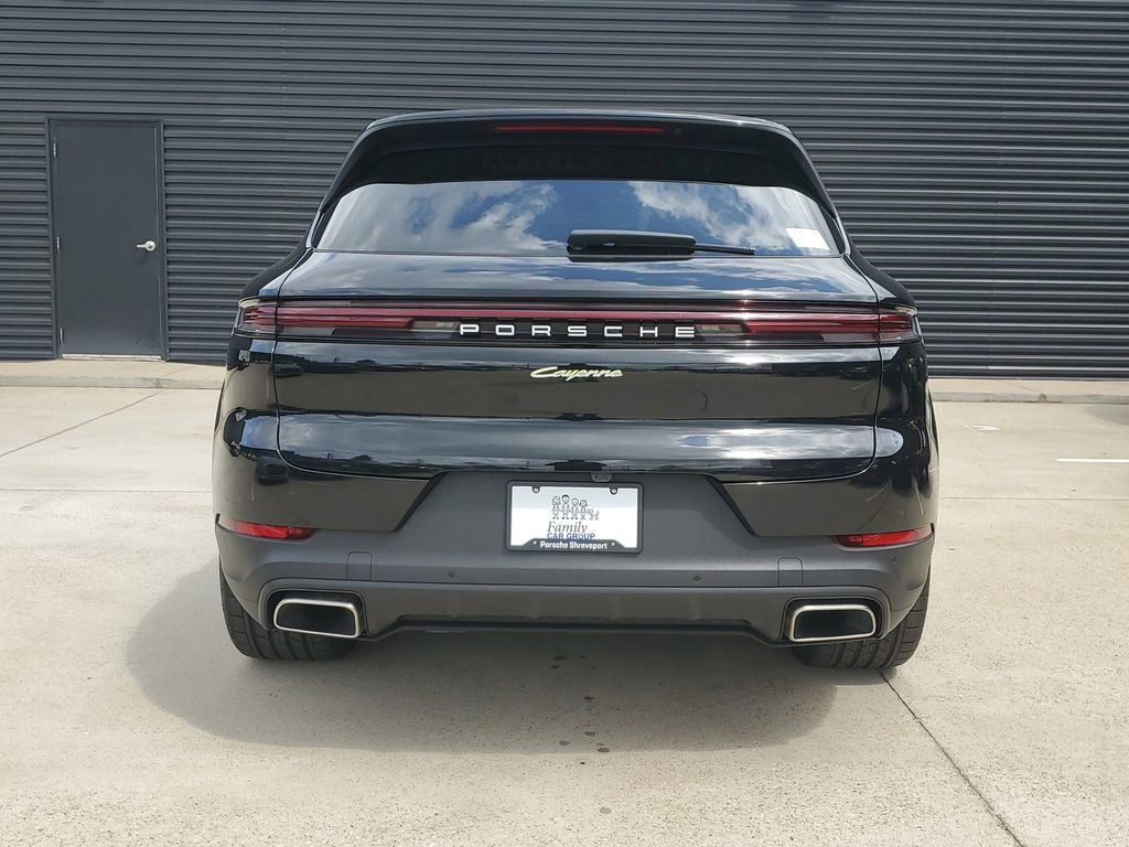 Certified 2025 Porsche Cayenne E-Hybrid image 6