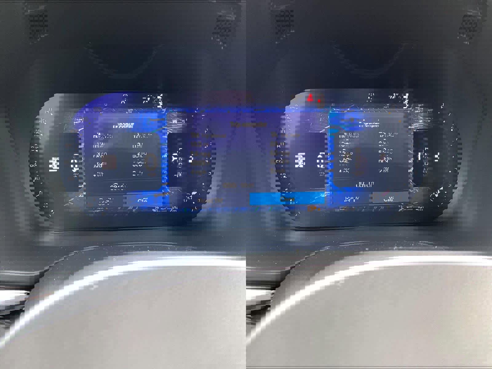 New 2026 Volvo XC60 B5 Plus w/ Protection Package Premier image 19