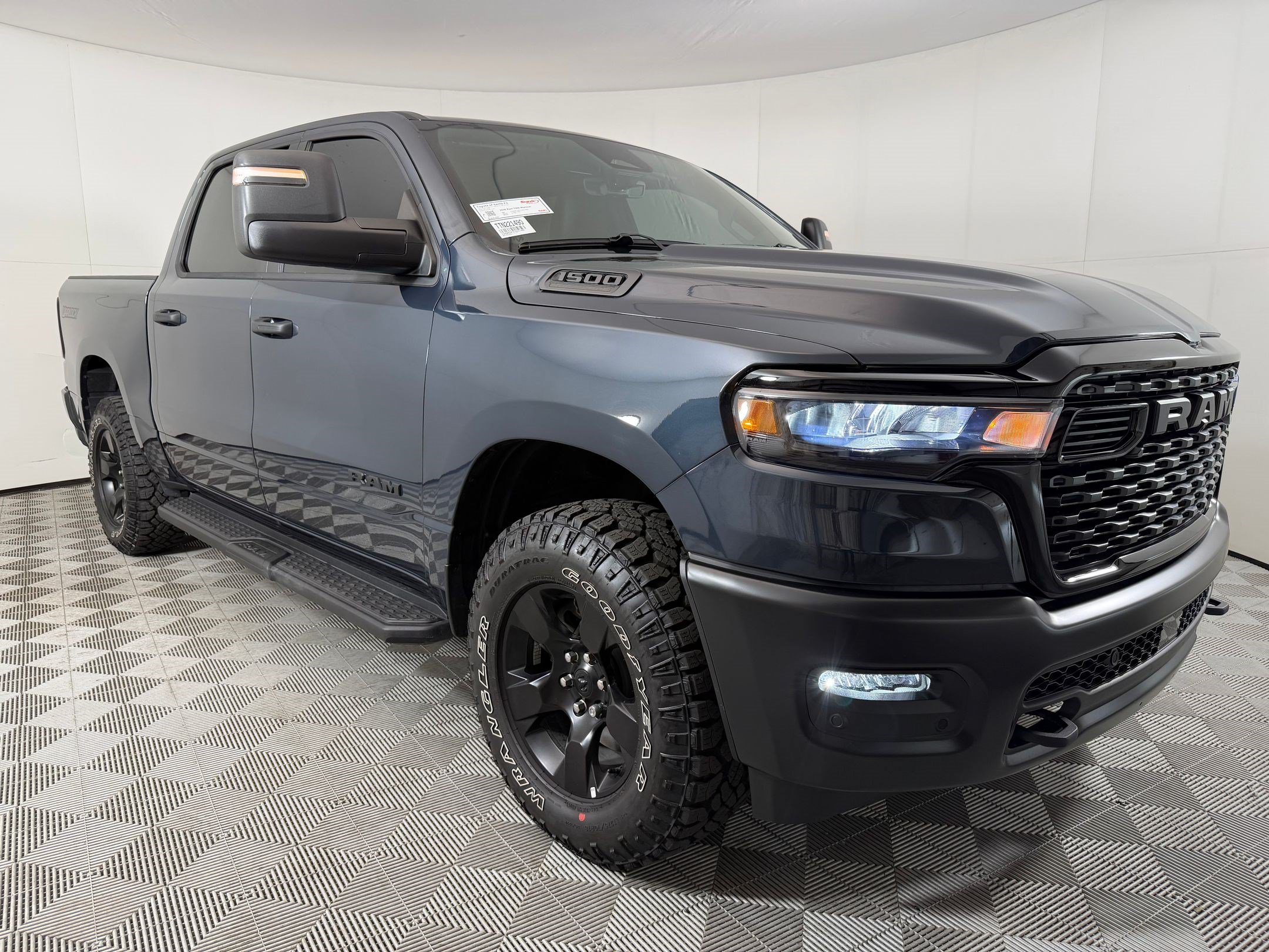 Used 2026 RAM 1500 Warlock AWD/4WD image 7