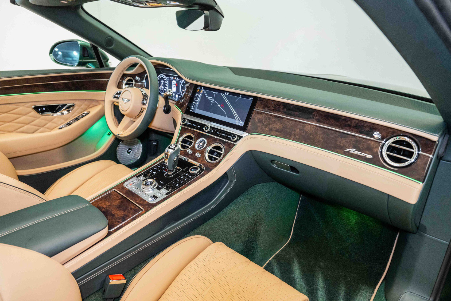 Used 2024 Bentley Continental GT V8 AWD/4WD image 19