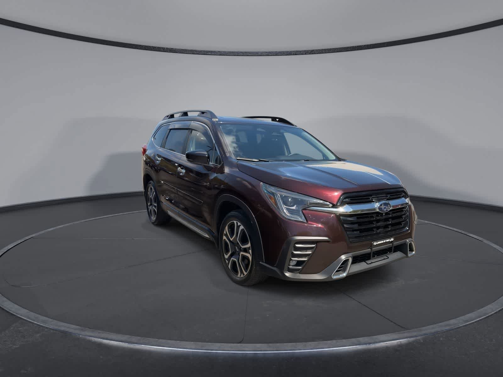 Certified 2024 Subaru Ascent Touring AWD/4WD image 2