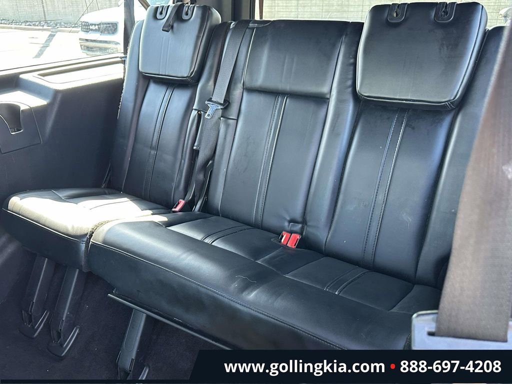 Used 2015 Lincoln Navigator L 4WD image 10