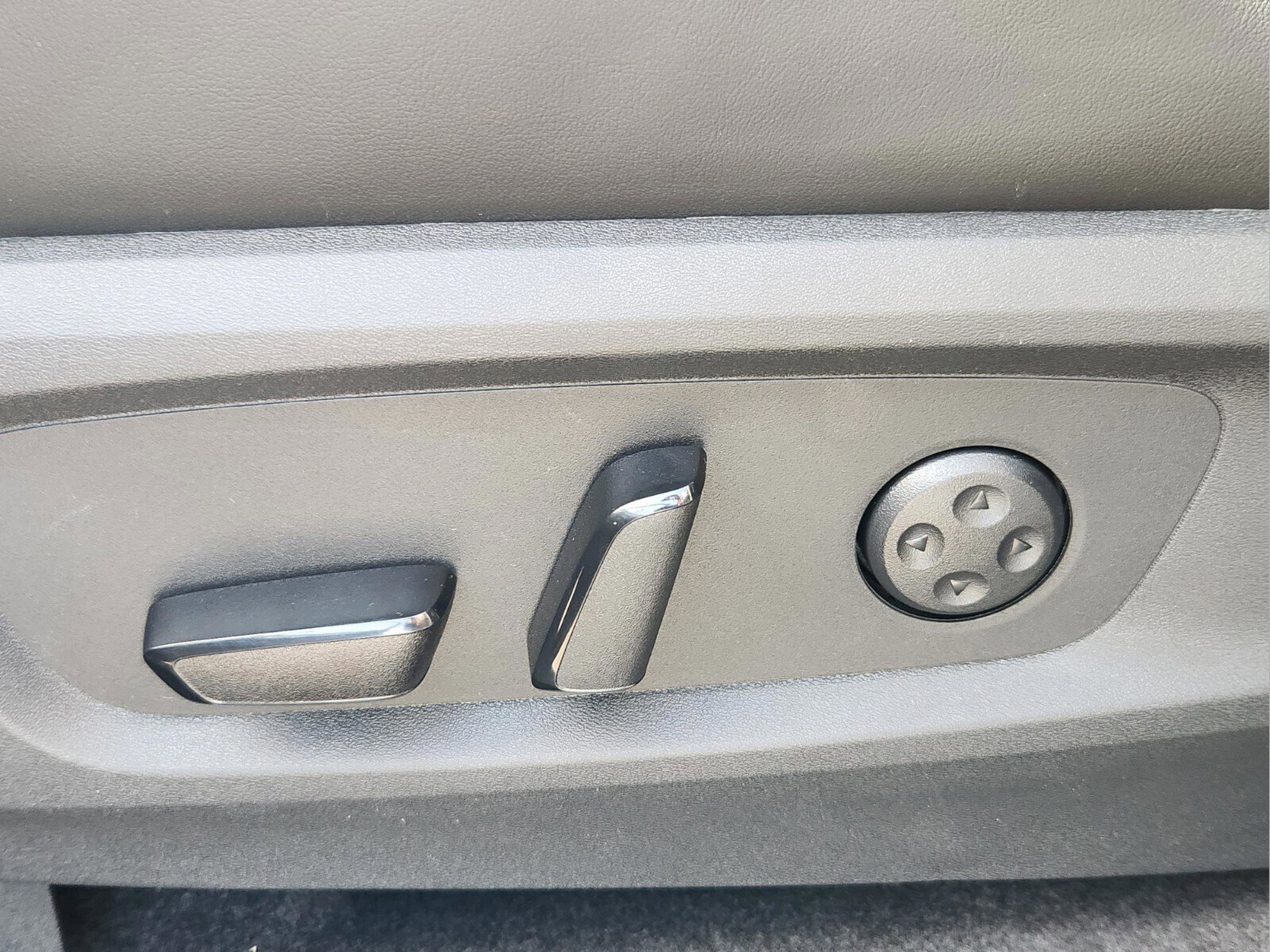 Certified 2025 INFINITI QX60 Luxe w/ Cargo Package image 18